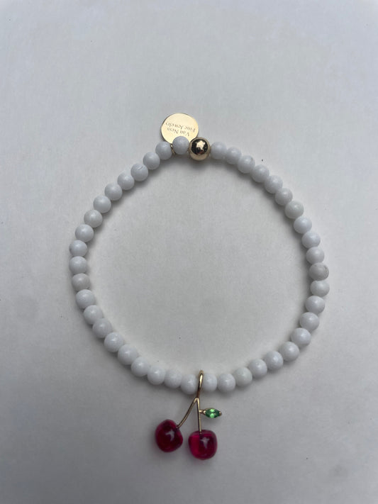 White jade beaded bracelet